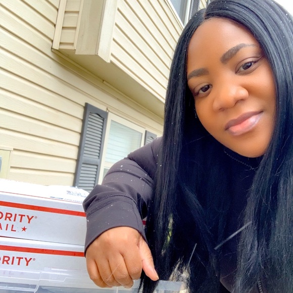 Meet your Posher, Alaska @LeClicks - Picture 3 of 9